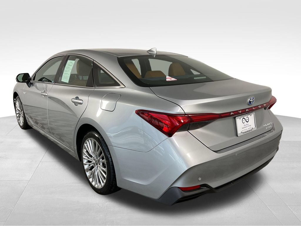 Used 2021 Toyota Avalon Limited w/ Advanced Safety Package FWD image 7