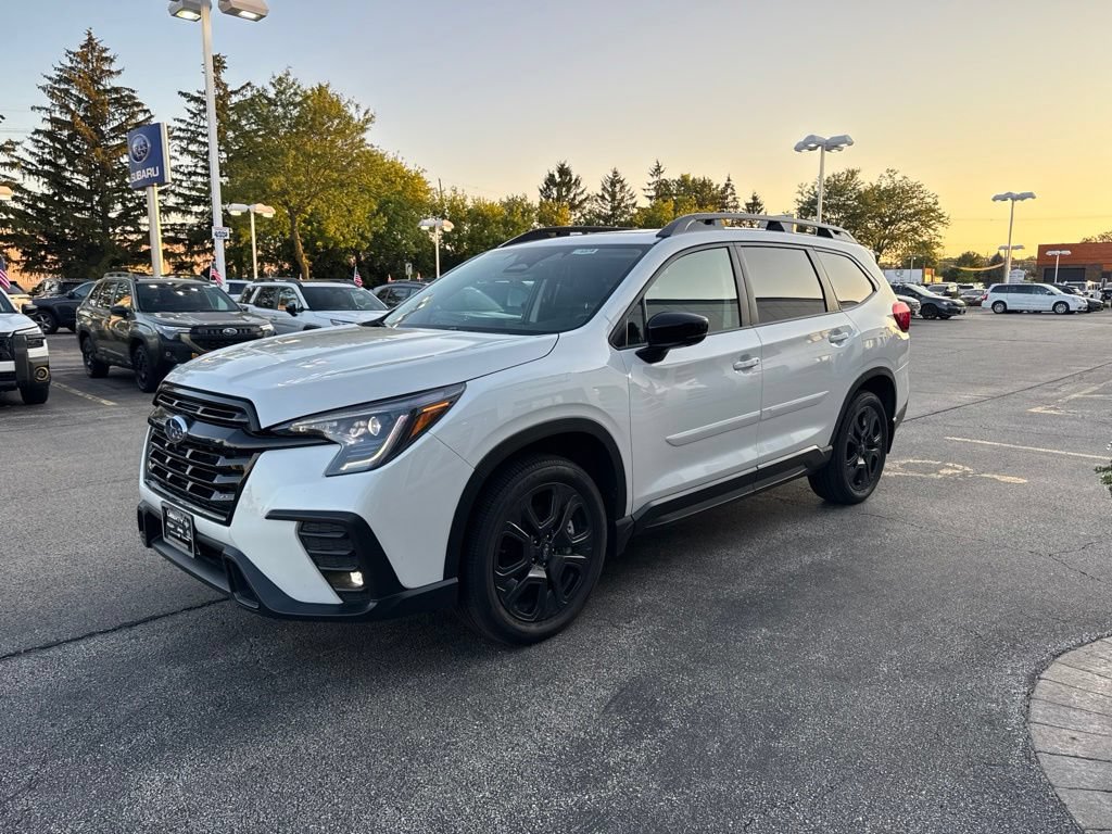 Certified 2025 Subaru Ascent Bronze Edition AWD/4WD image 6