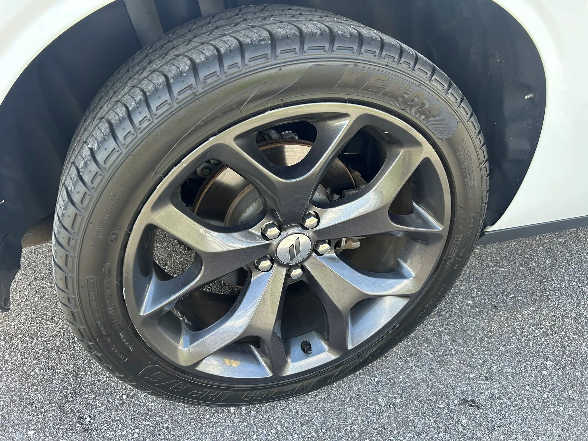 Used 2018 Dodge Challenger SXT Plus RWD image 5