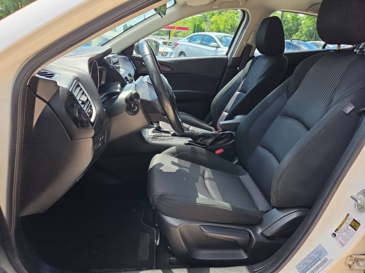 Used 2014 MAZDA MAZDA3 i Touring FWD image 16