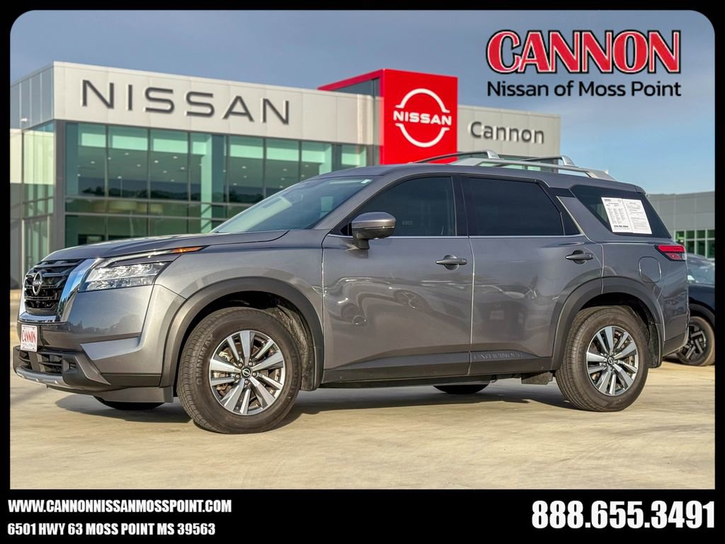 Used 2024 Nissan Pathfinder SL