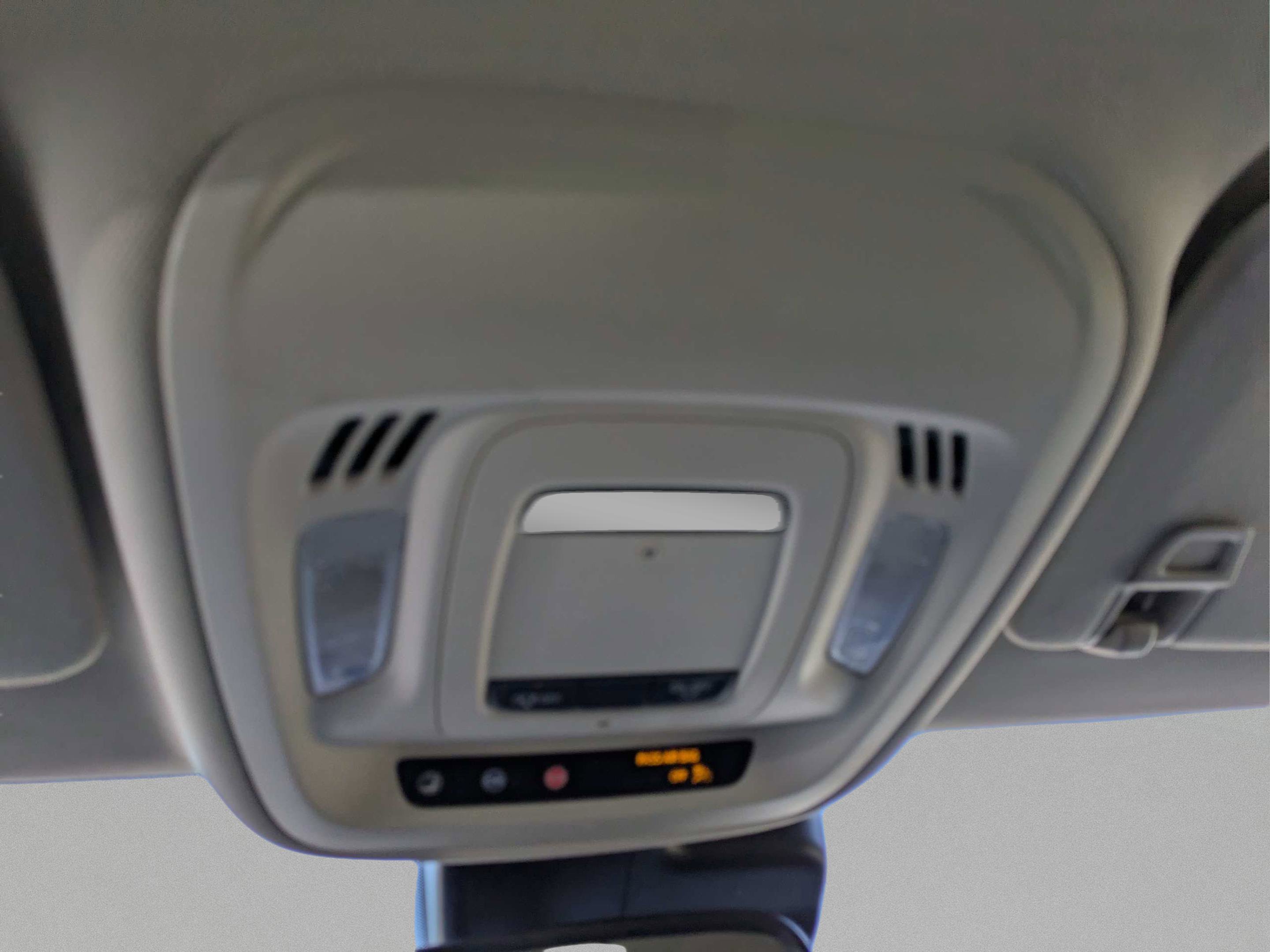 Used 2021 Buick Envision Essence w/ Technology Package I FWD image 24