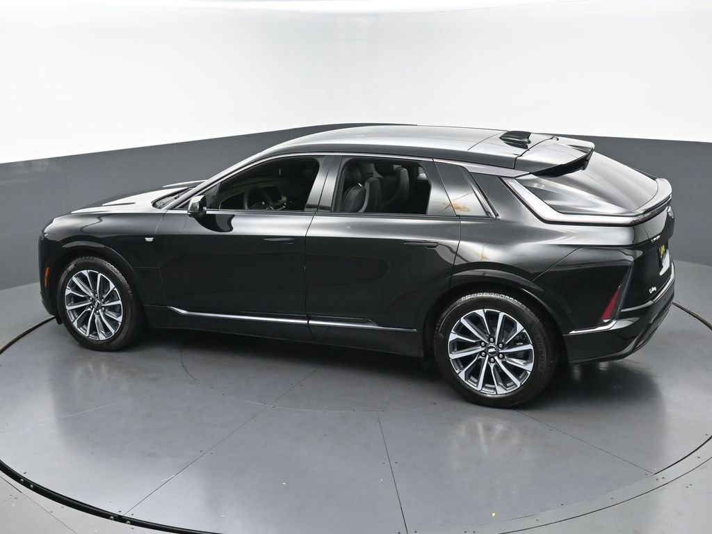 Used 2024 Cadillac Lyriq Sport RWD image 45