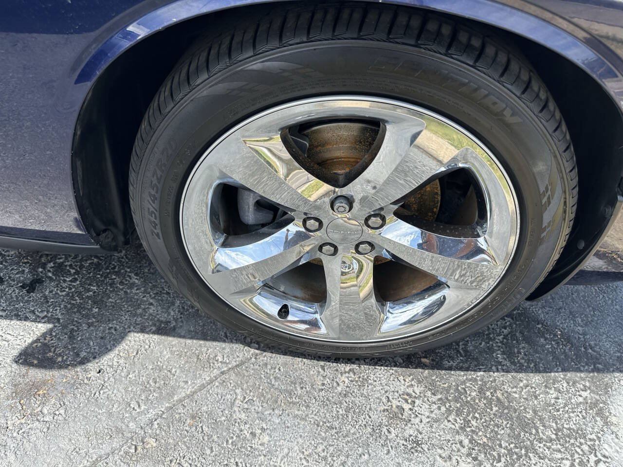 Used 2014 Dodge Challenger R/T RWD image 6