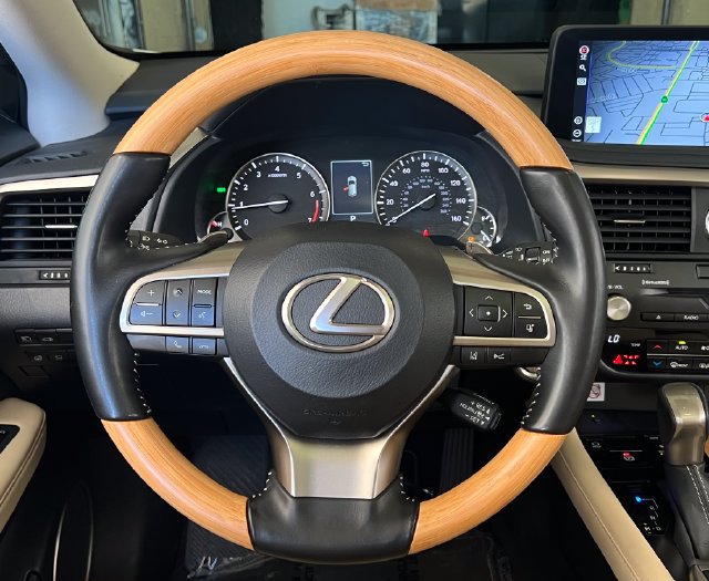 Used 2022 Lexus RX 350L FWD w/ Premium Package image 41