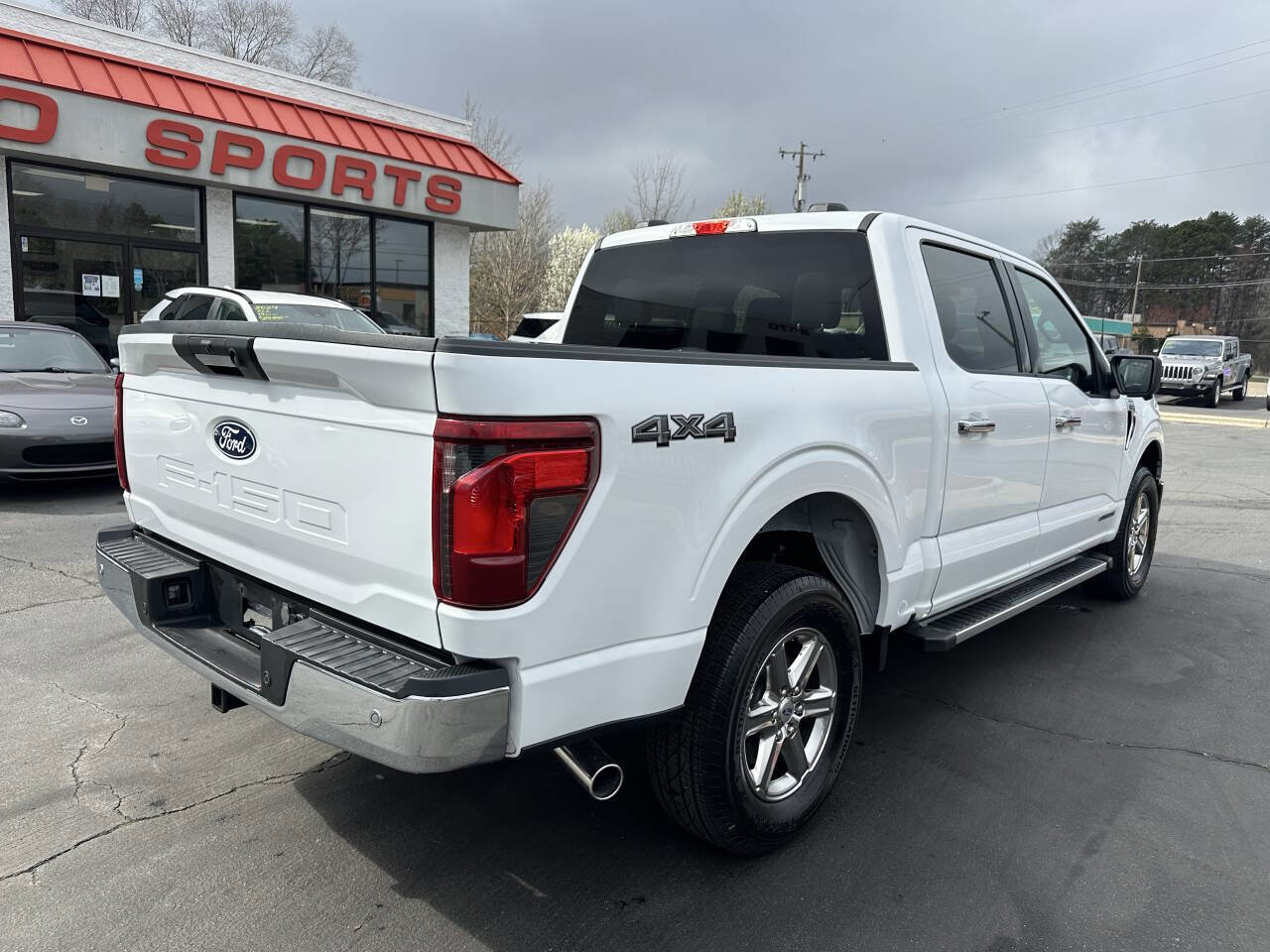 Used 2024 Ford F150 XLT w/ Mobile Office Package image 5