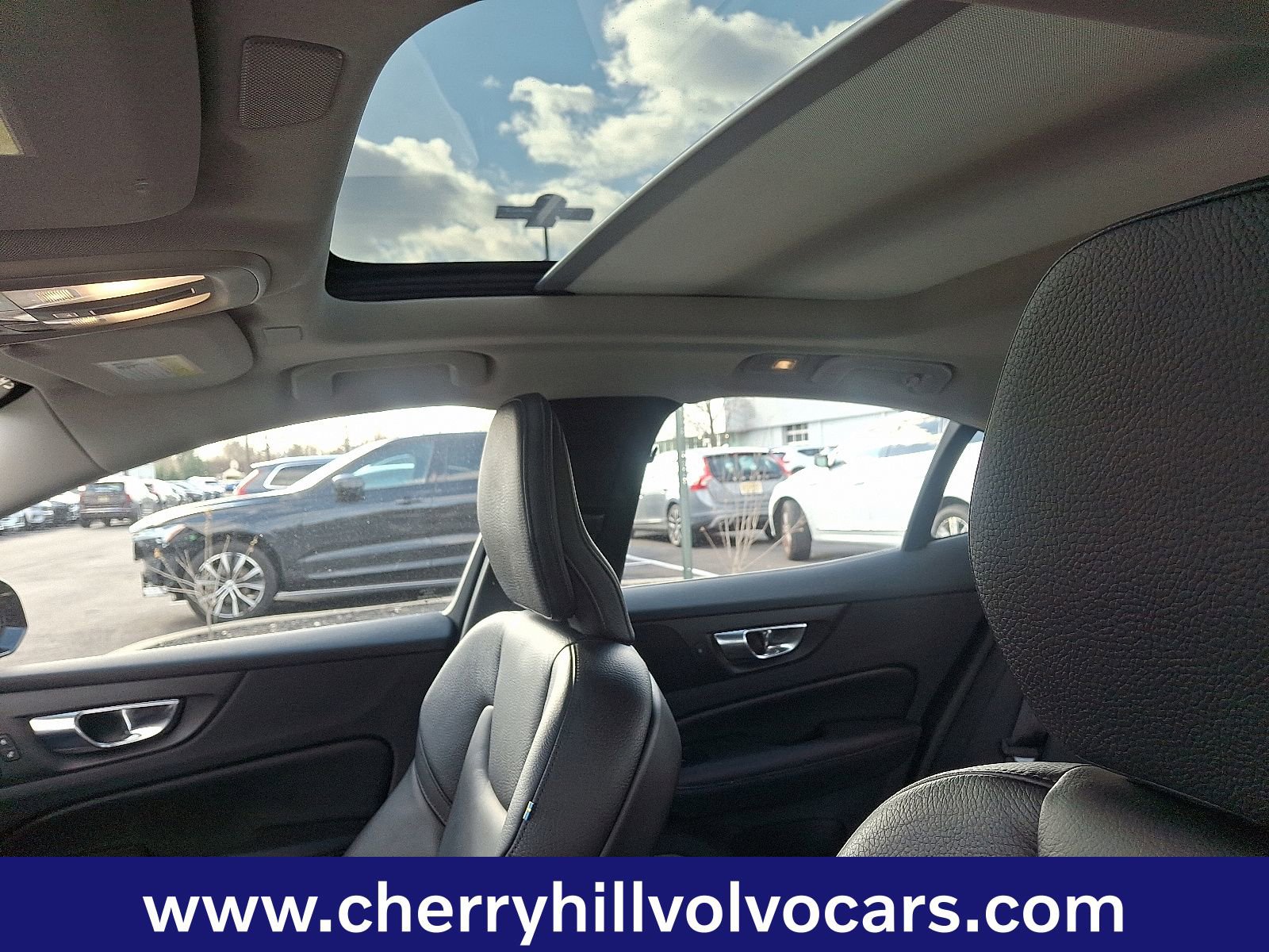 Certified 2023 Volvo S60 B5 Plus w/ Climate Package image 15