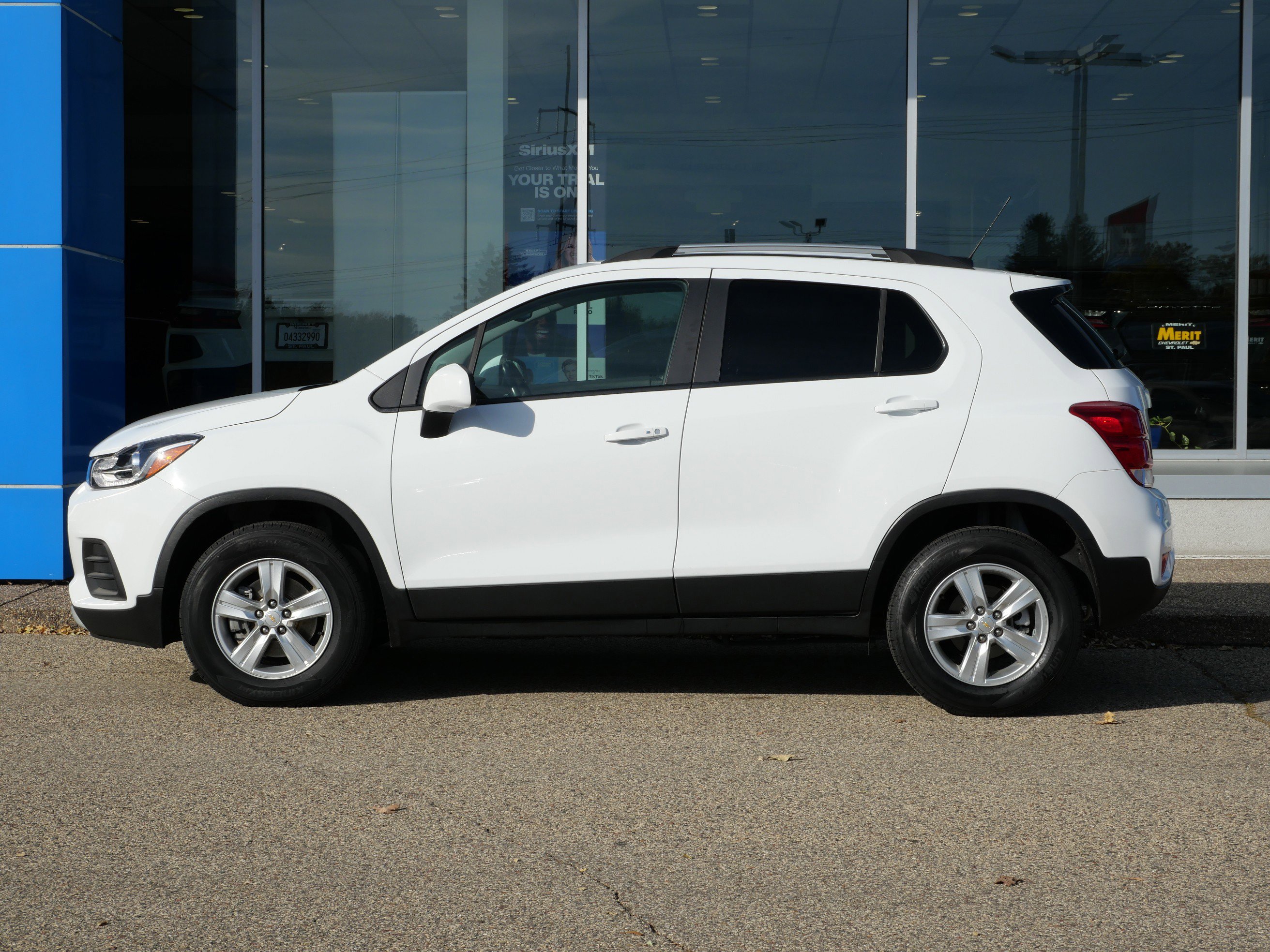 Certified 2022 Chevrolet Trax LT w/ LT Convenience Package image 5