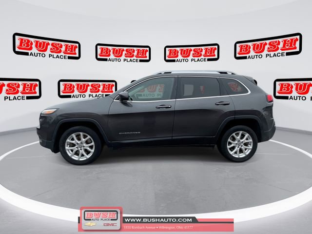 Used 2017 Jeep Cherokee Latitude w/ Comfort & Sound Group image 7