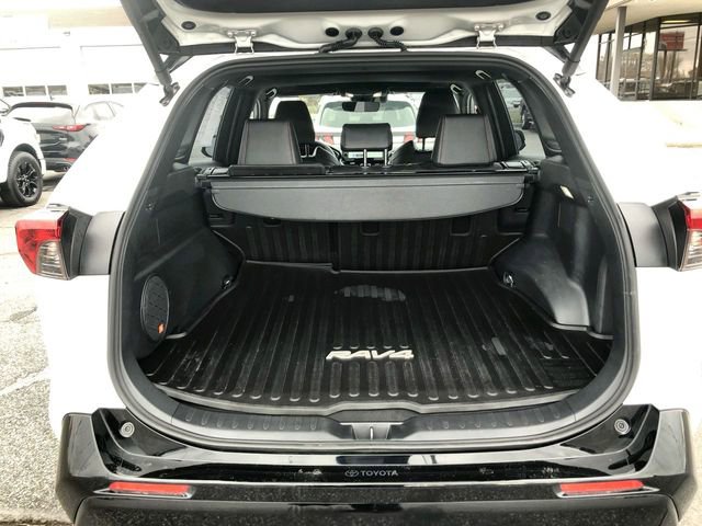 Used 2025 Toyota RAV4 XSE w/ Weather Package AWD/4WD image 23