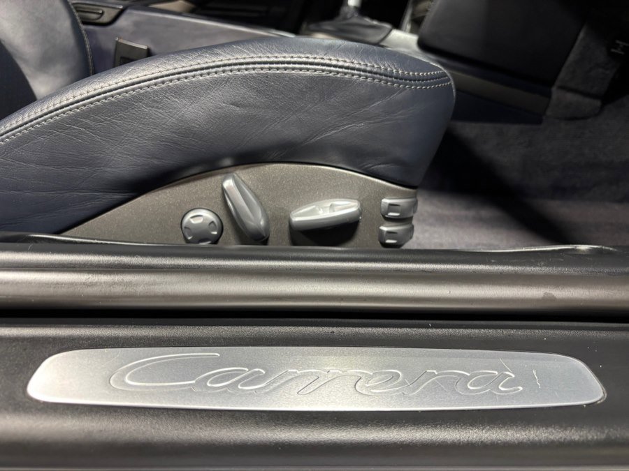 Used 2005 Porsche 911 Carrera image 21