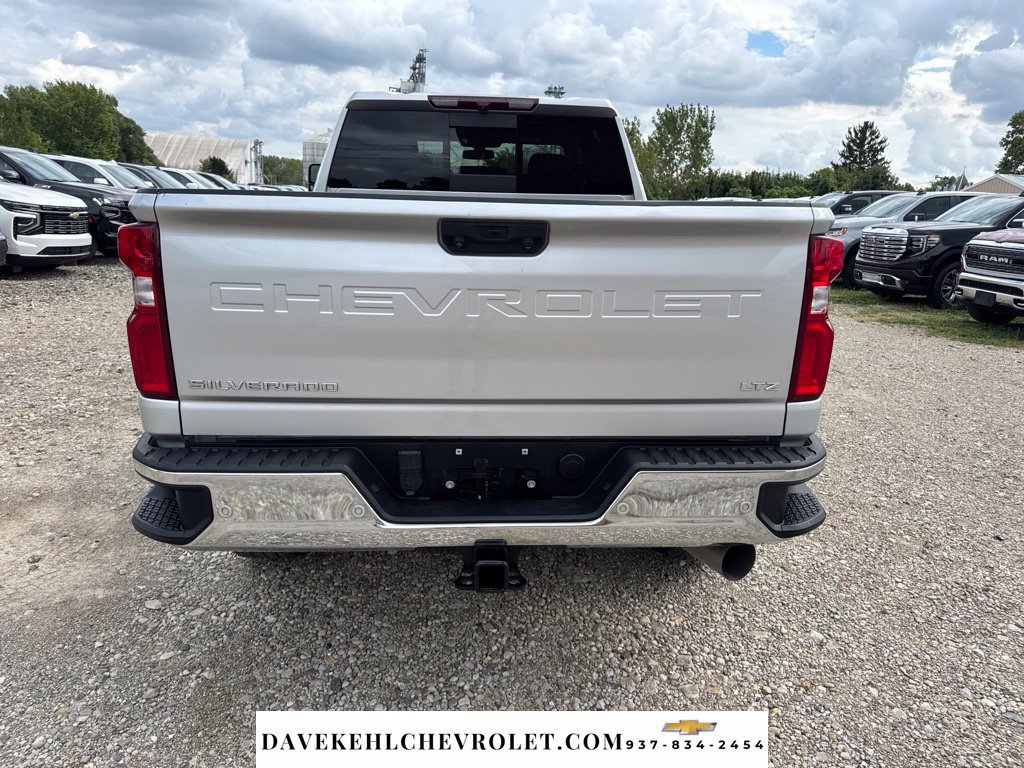 Used 2022 Chevrolet Silverado 2500 LTZ w/ LTZ Plus Package AWD/4WD image 4