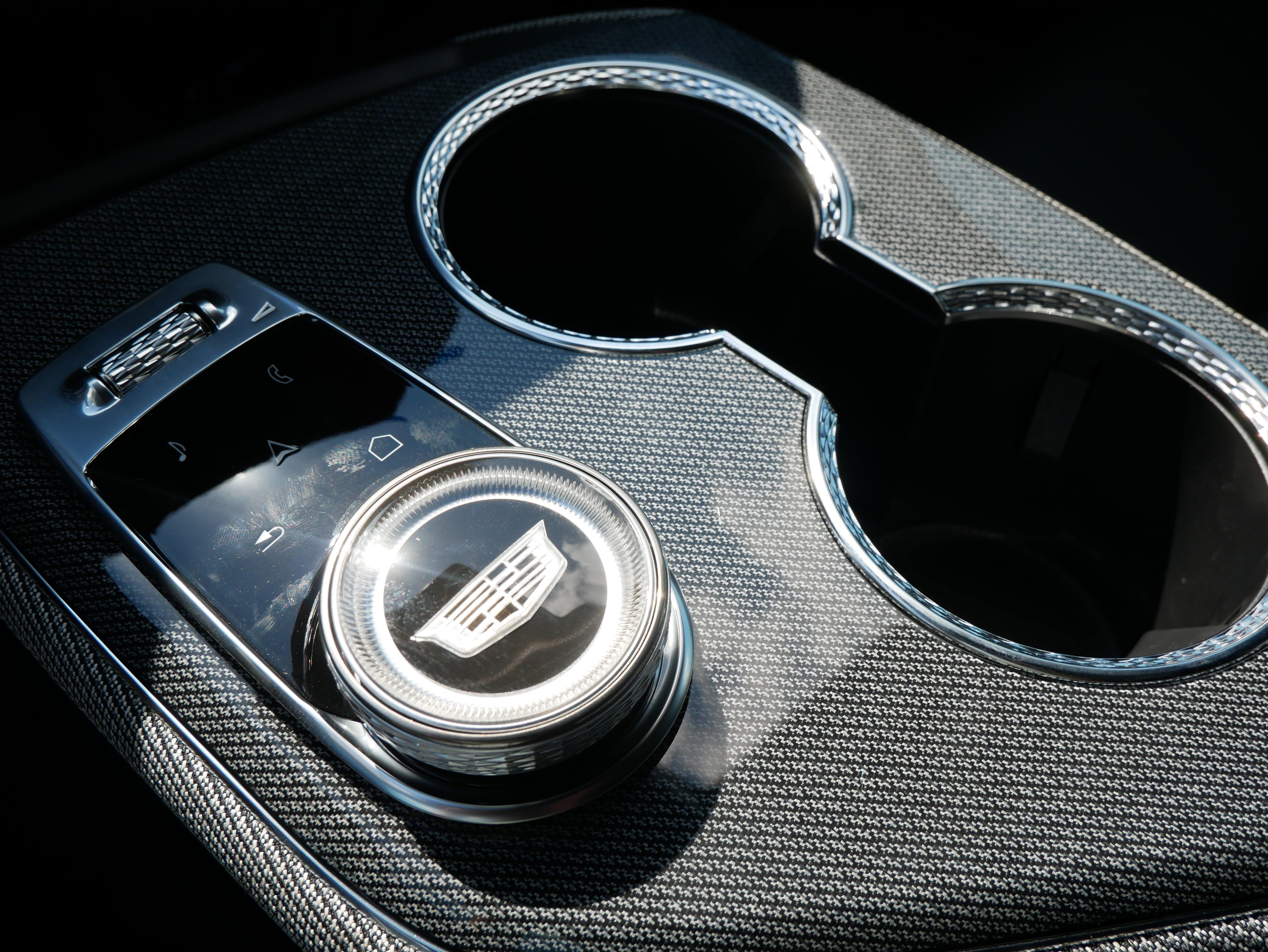 Used 2025 Cadillac Optiq Sport 1 w/ LPO, Floor Liner Package image 21