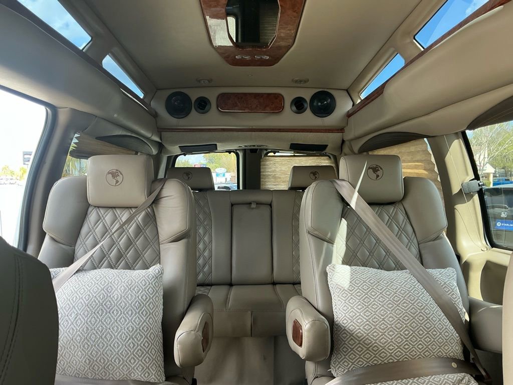 Used 2022 Chevrolet Express 2500 w/ Enhanced Convenience Package image 19