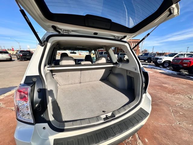 Used 2010 Subaru Forester 2.5X Premium image 10