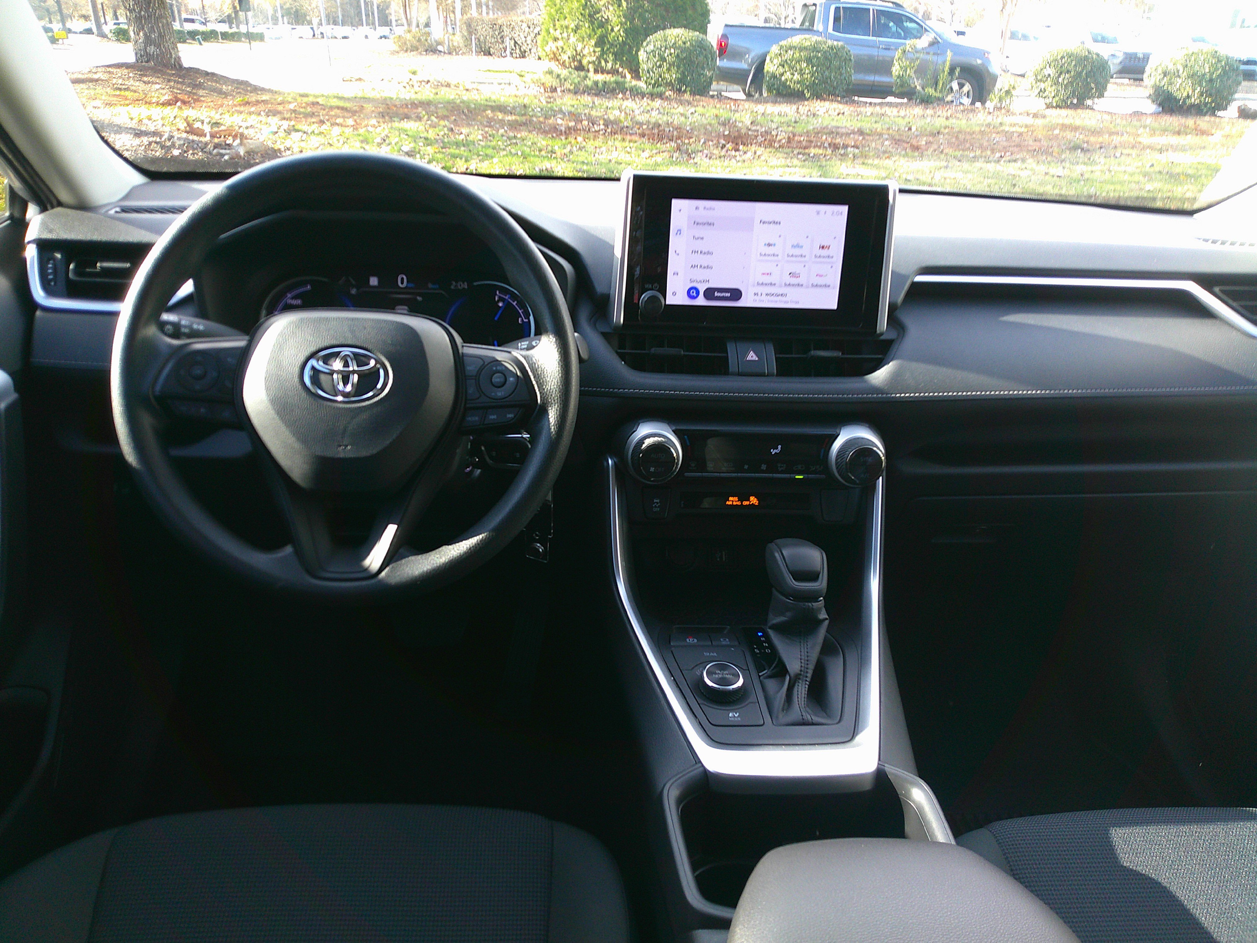 Used 2023 Toyota RAV4 LE image 42