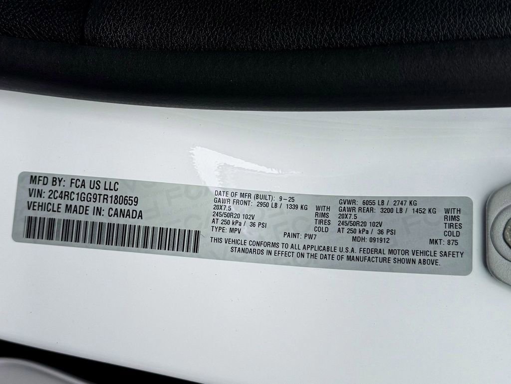 New 2026 Chrysler Pacifica Limited w/ S Appearance Package image 33