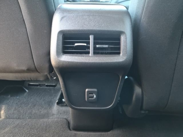 Used 2023 Chevrolet Equinox LT image 31