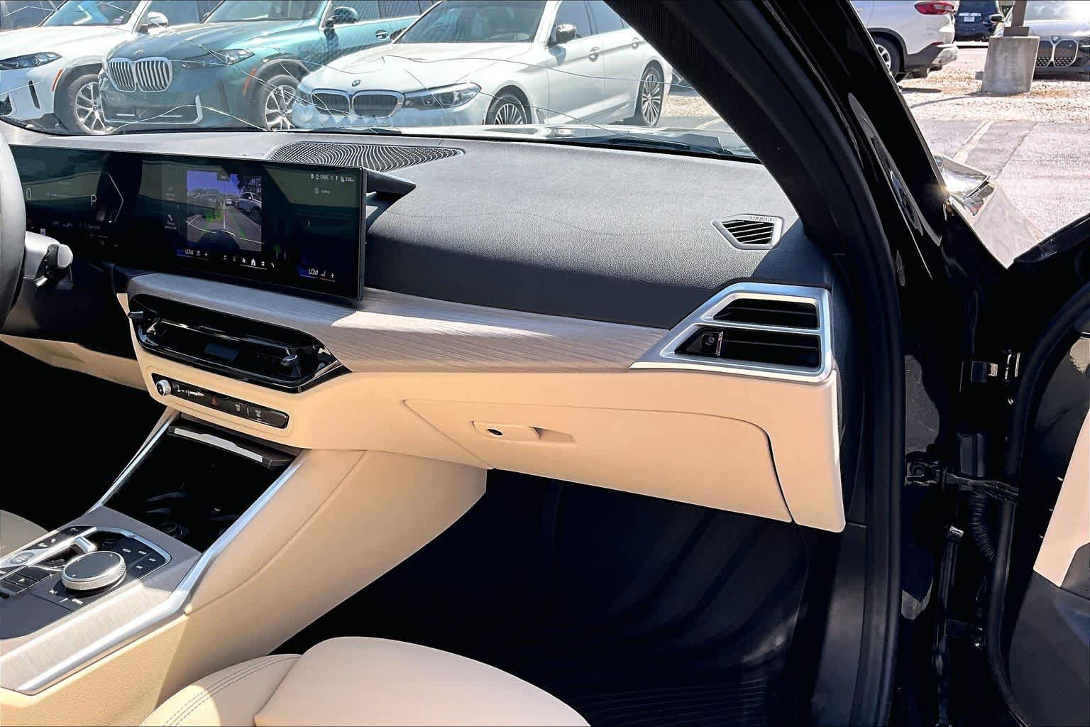 Certified 2025 BMW 330i Sedan w/ Convenience Package image 19