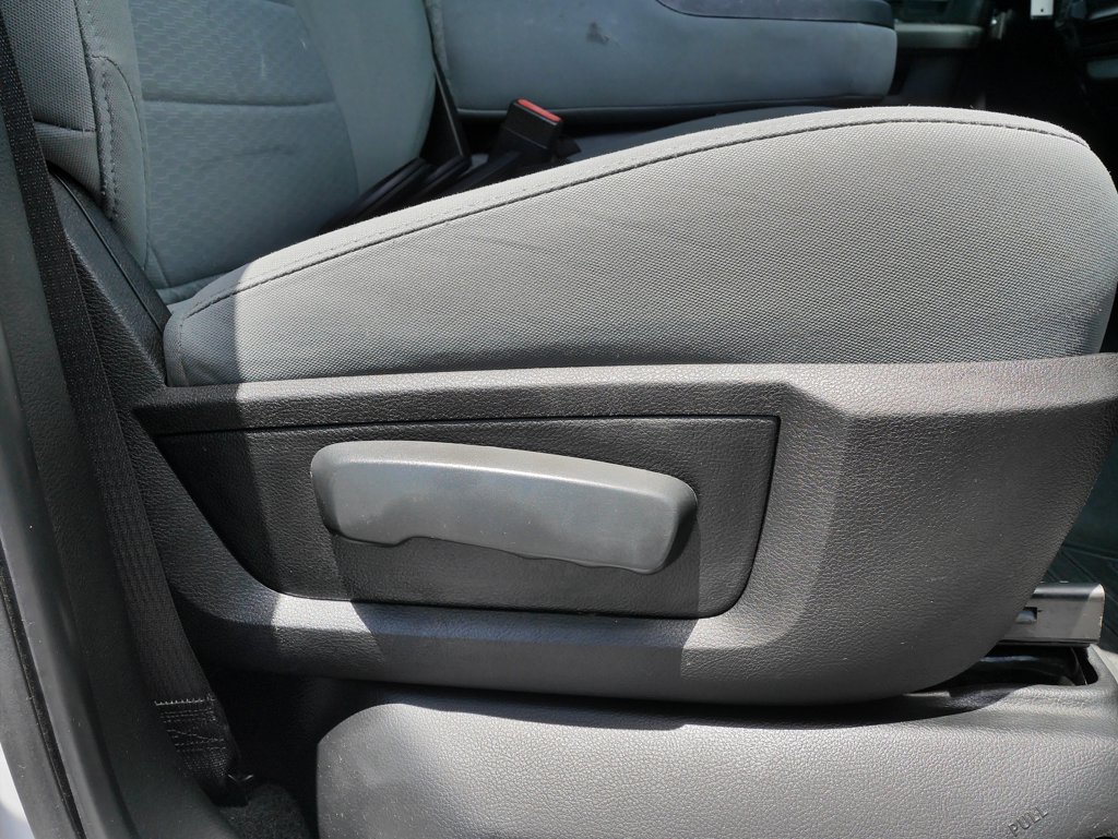 Used 2019 RAM 1500 Classic SLT w/ Protection Group AWD/4WD image 13