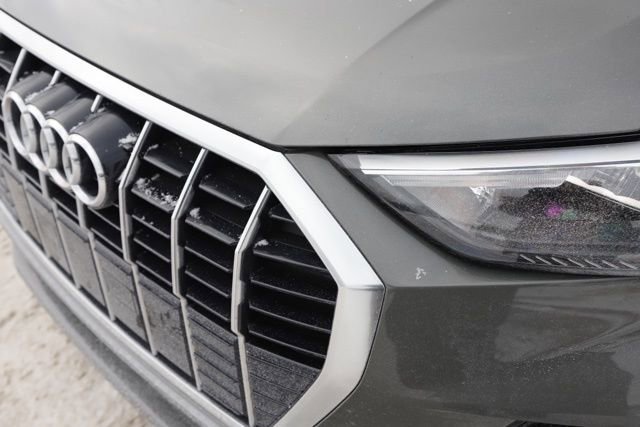 Used 2020 Audi Q3 2.0T Premium w/ Convenience Package image 9