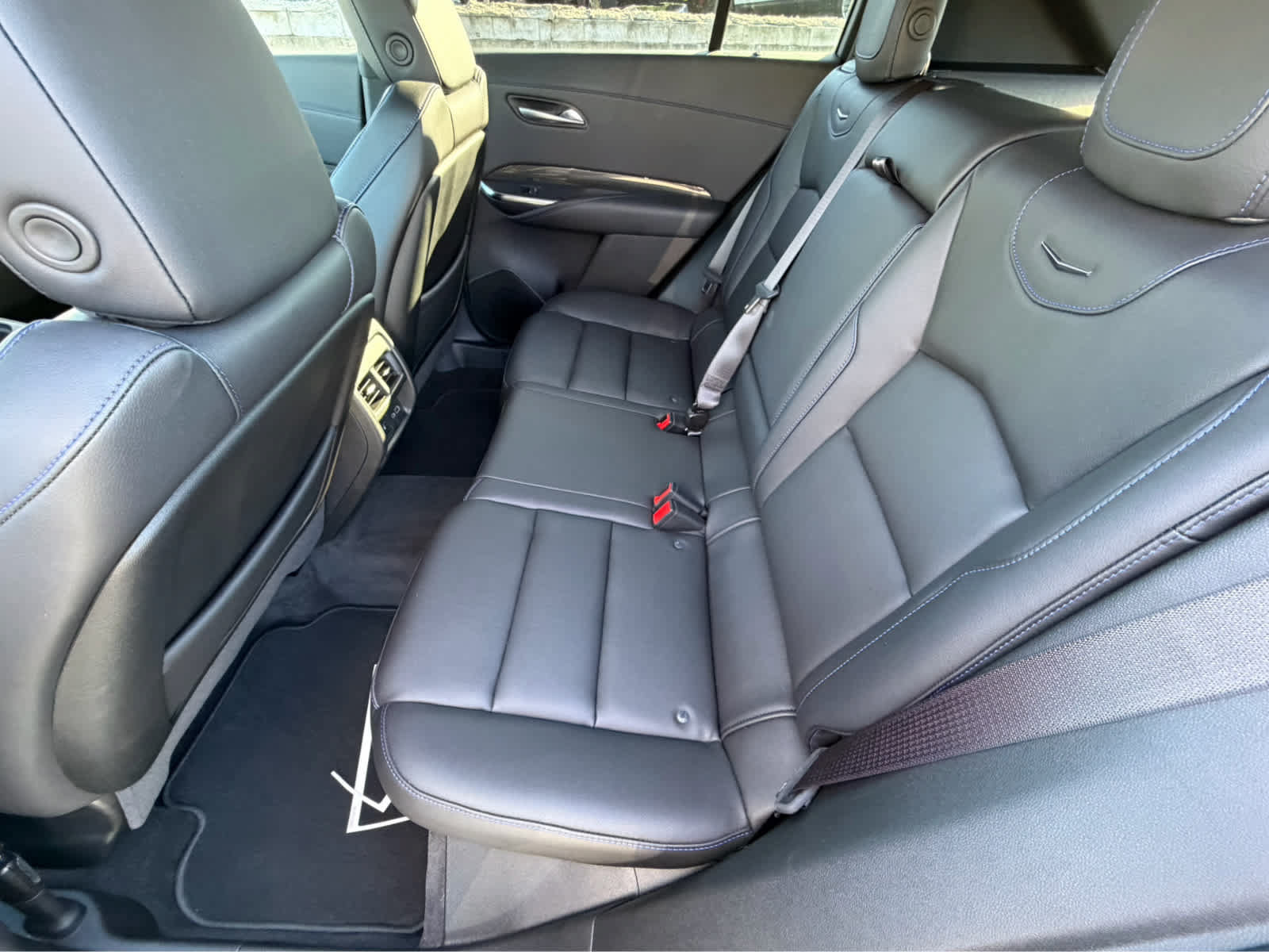 Used 2025 Cadillac XT4 Sport w/ Technology Package AWD/4WD image 48