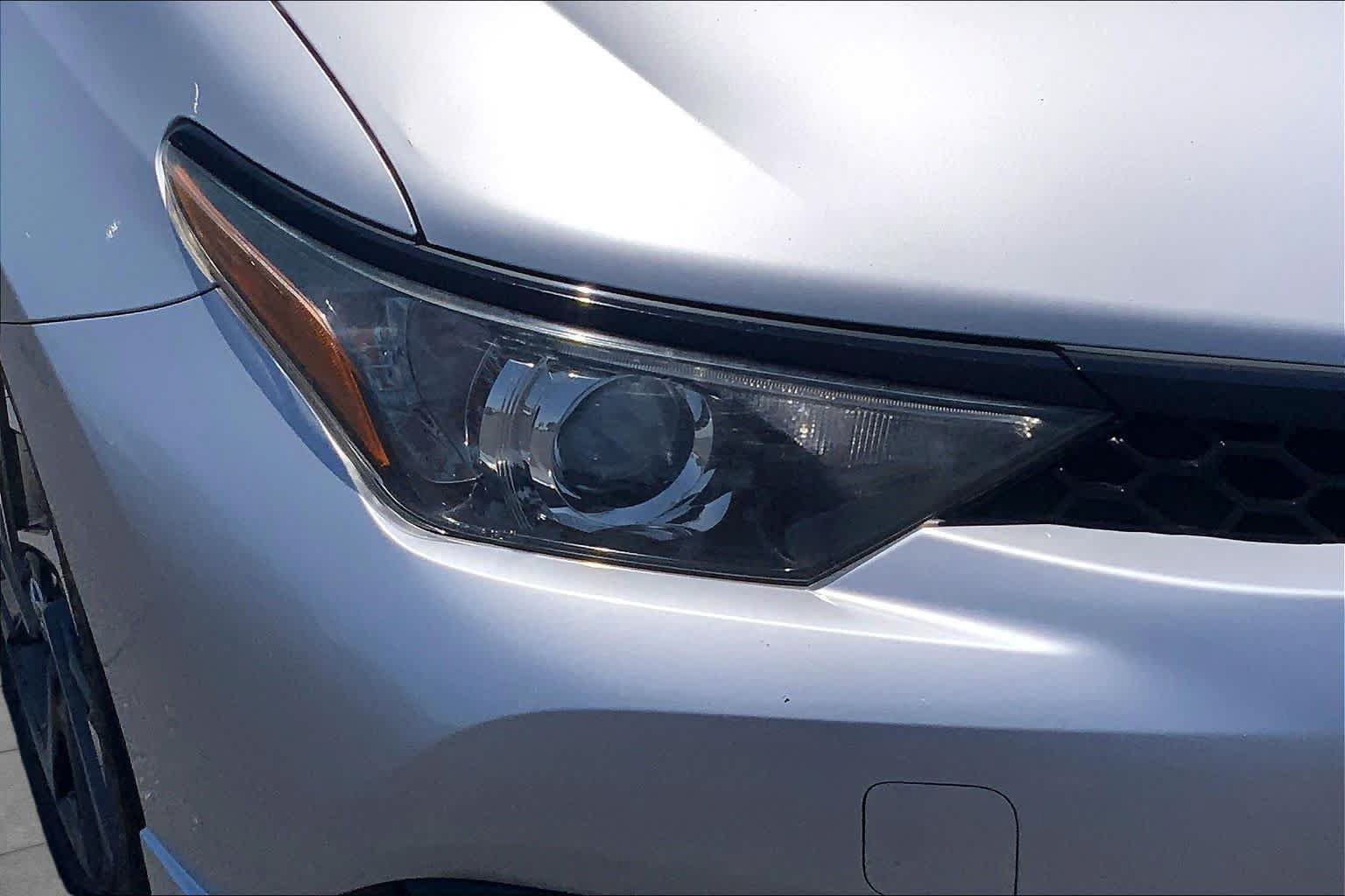 Used 2018 Toyota Corolla iM FWD image 28
