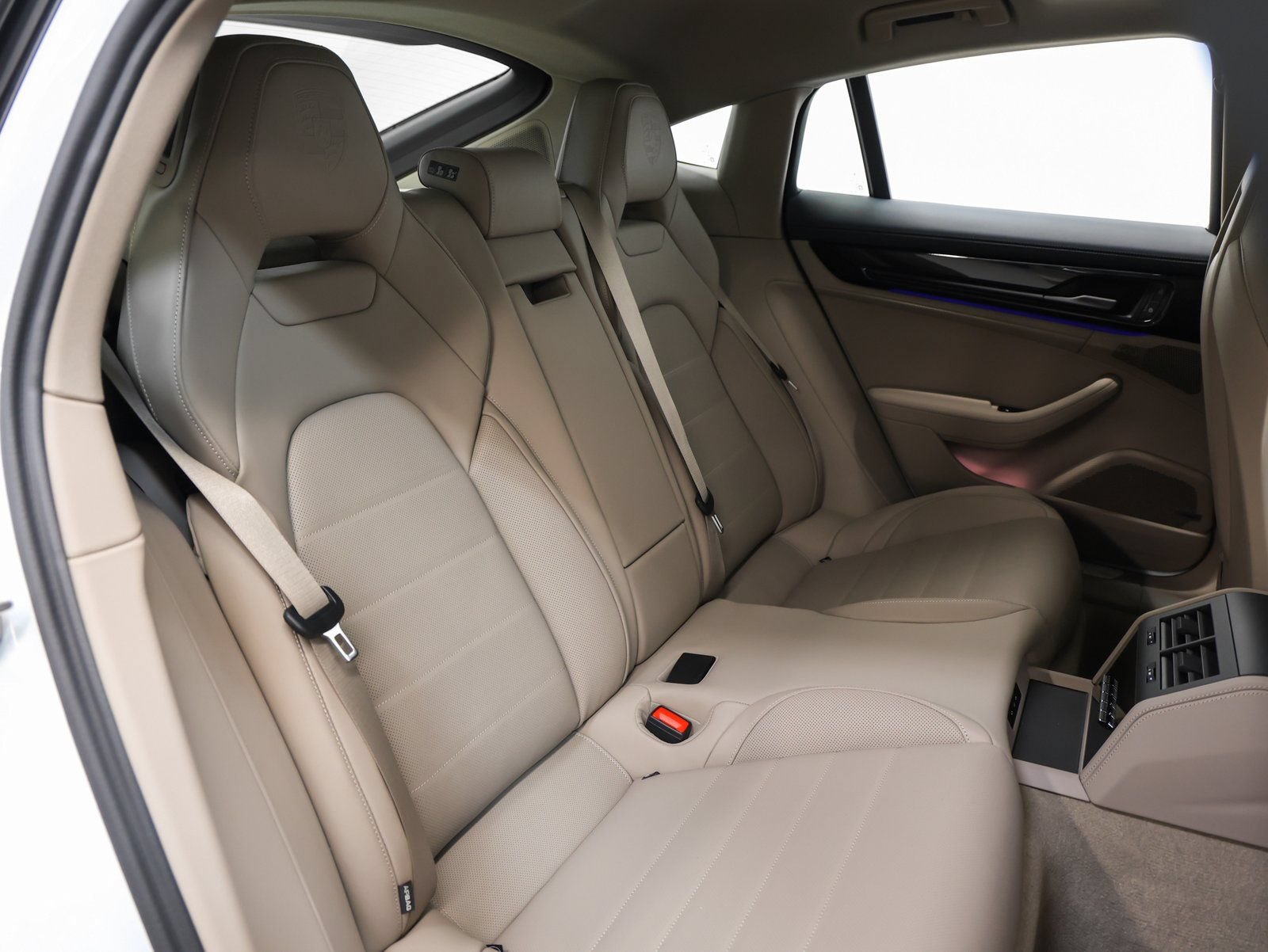 New 2026 Porsche Panamera 4 AWD/4WD image 30