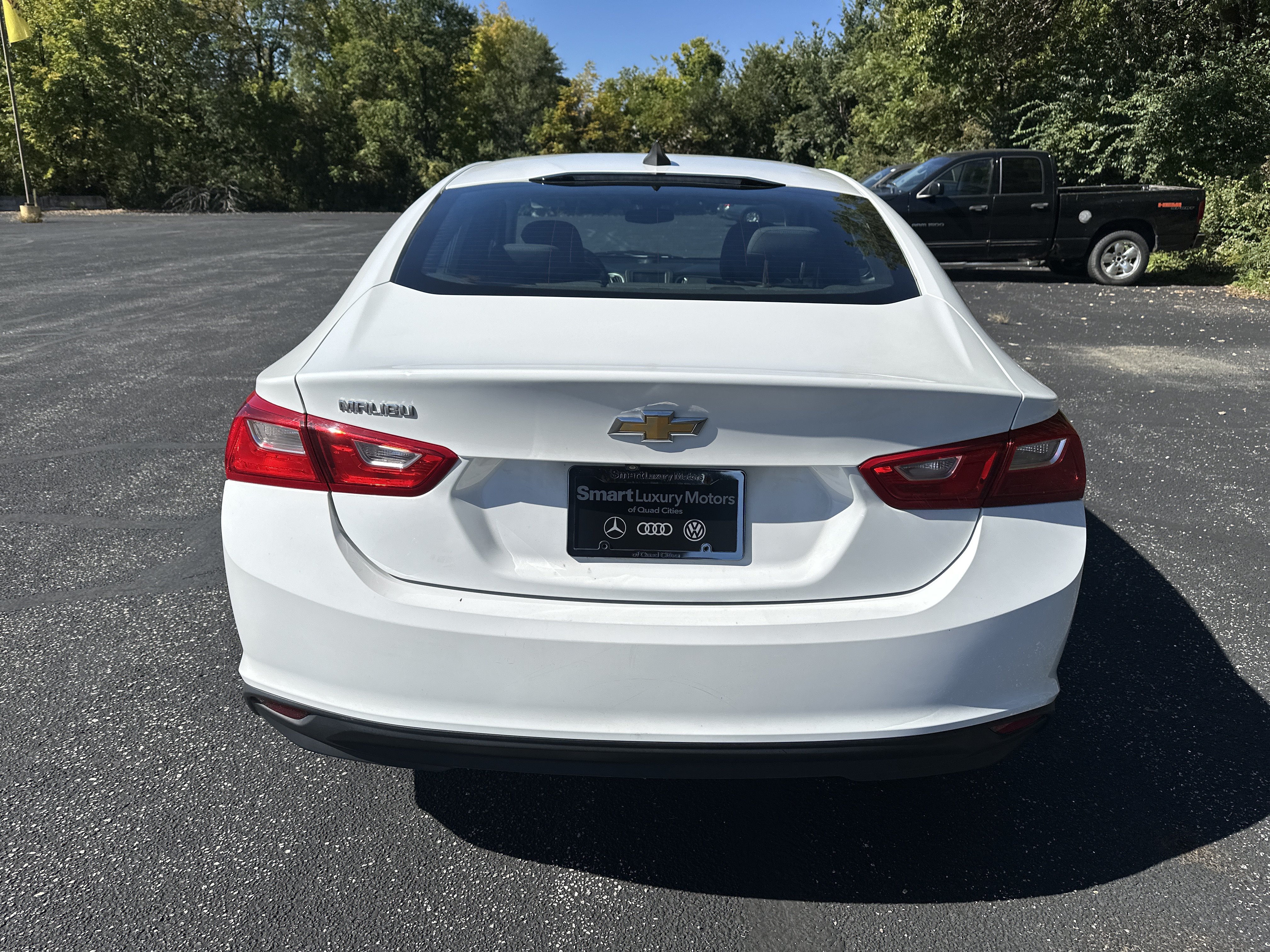 Used 2017 Chevrolet Malibu LS w/ LPO, Convenience Package 1 FWD image 6