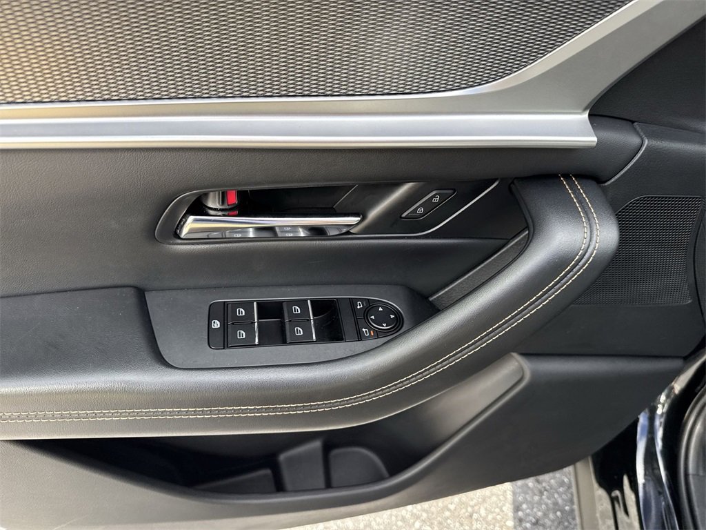 Certified 2025 MAZDA CX-70 3.3 Turbo w/ Preferred Package image 41