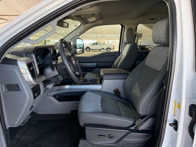 New 2026 Ford F350 XLT w/ FX4 Off-Road Package AWD/4WD image 13