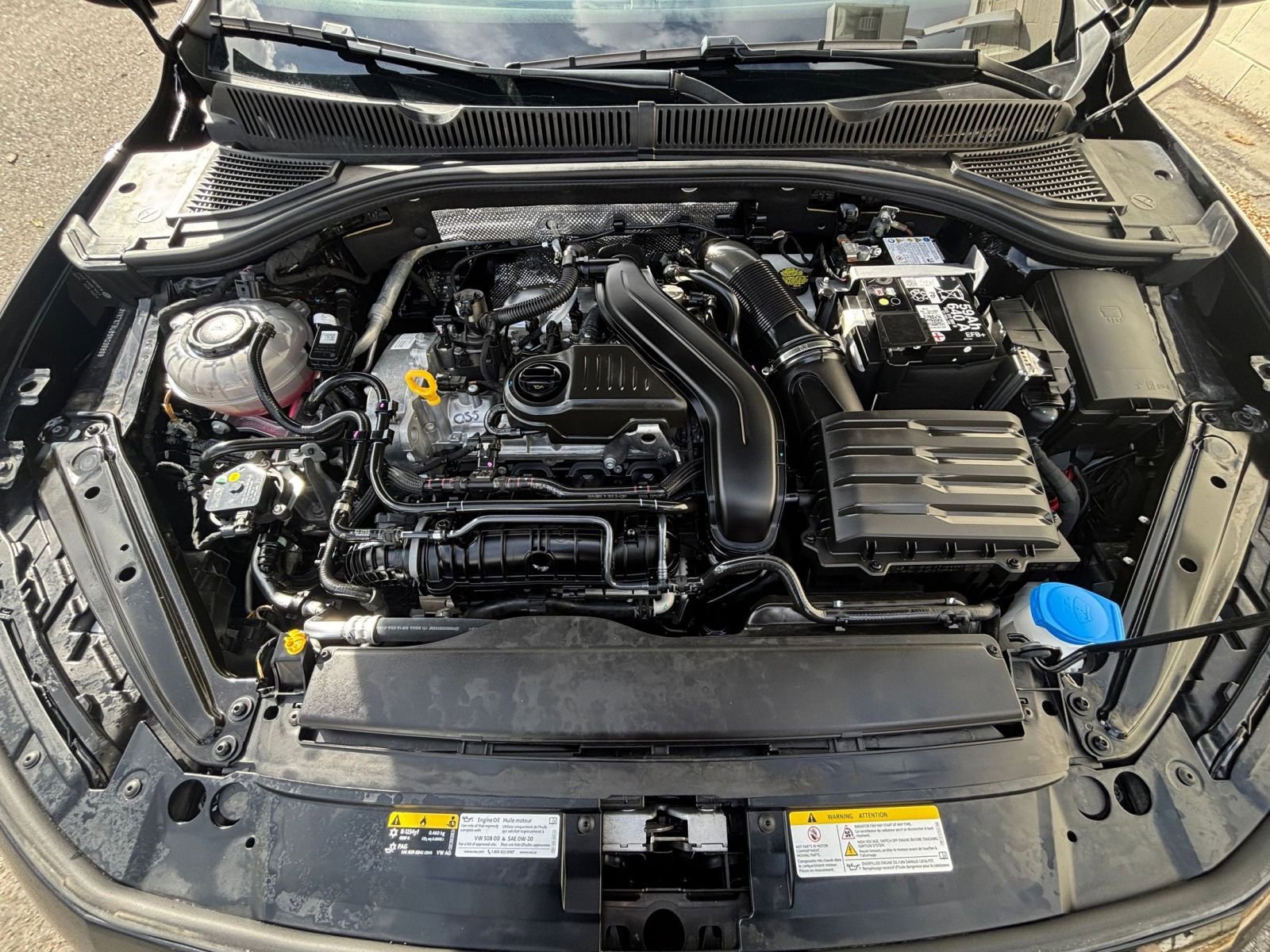 Used 2025 Volkswagen Jetta SE image 32