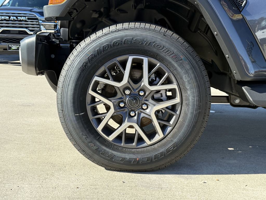 New 2025 Jeep Wrangler Sahara image 9