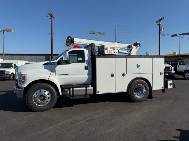 New 2026 Ford F650 2WD Regular Cab Super Duty image 4