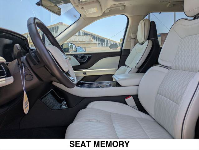 Used 2023 Lincoln Aviator Black Label w/ Dynamic Handling Package AWD/4WD image 20