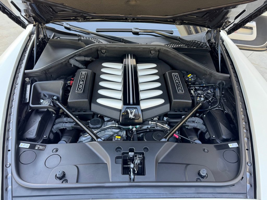 Used 2016 Rolls-Royce Wraith image 26