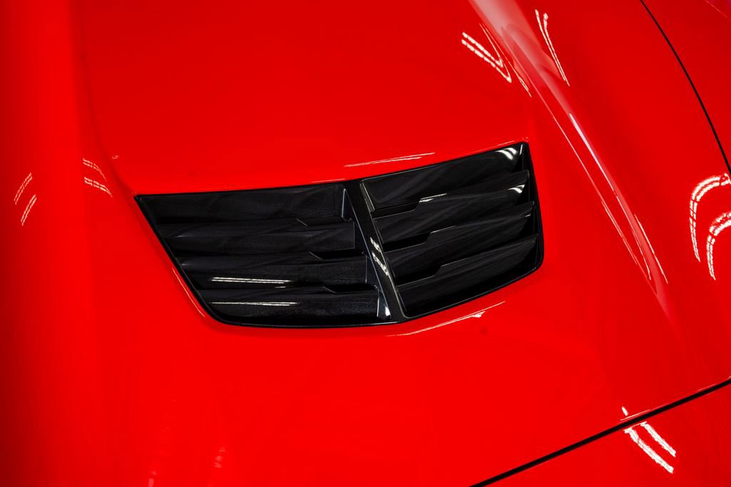 Used 2018 Chevrolet Corvette Z06 RWD image 7