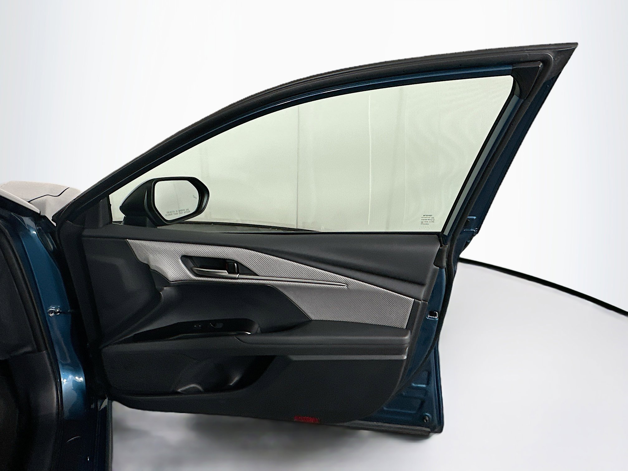 Used 2025 Toyota Camry SE image 30