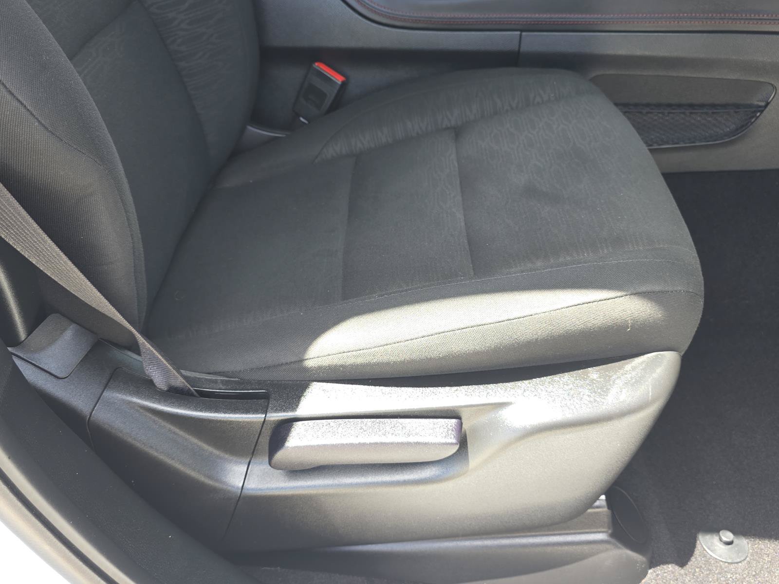 Used 2025 Dodge Durango GT w/ Blacktop Package RWD image 17