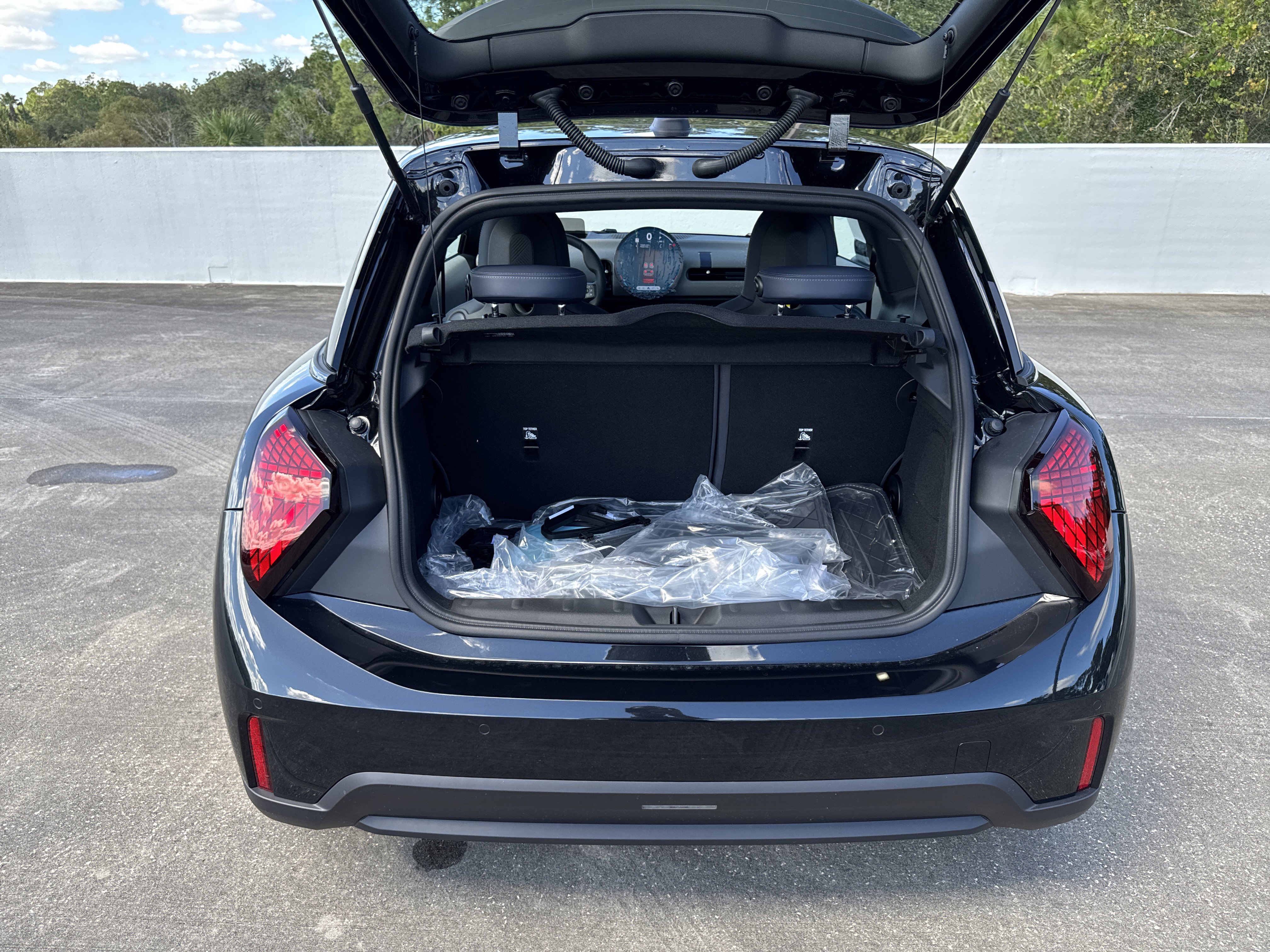 New 2026 MINI Cooper 2-Door Hardtop image 11