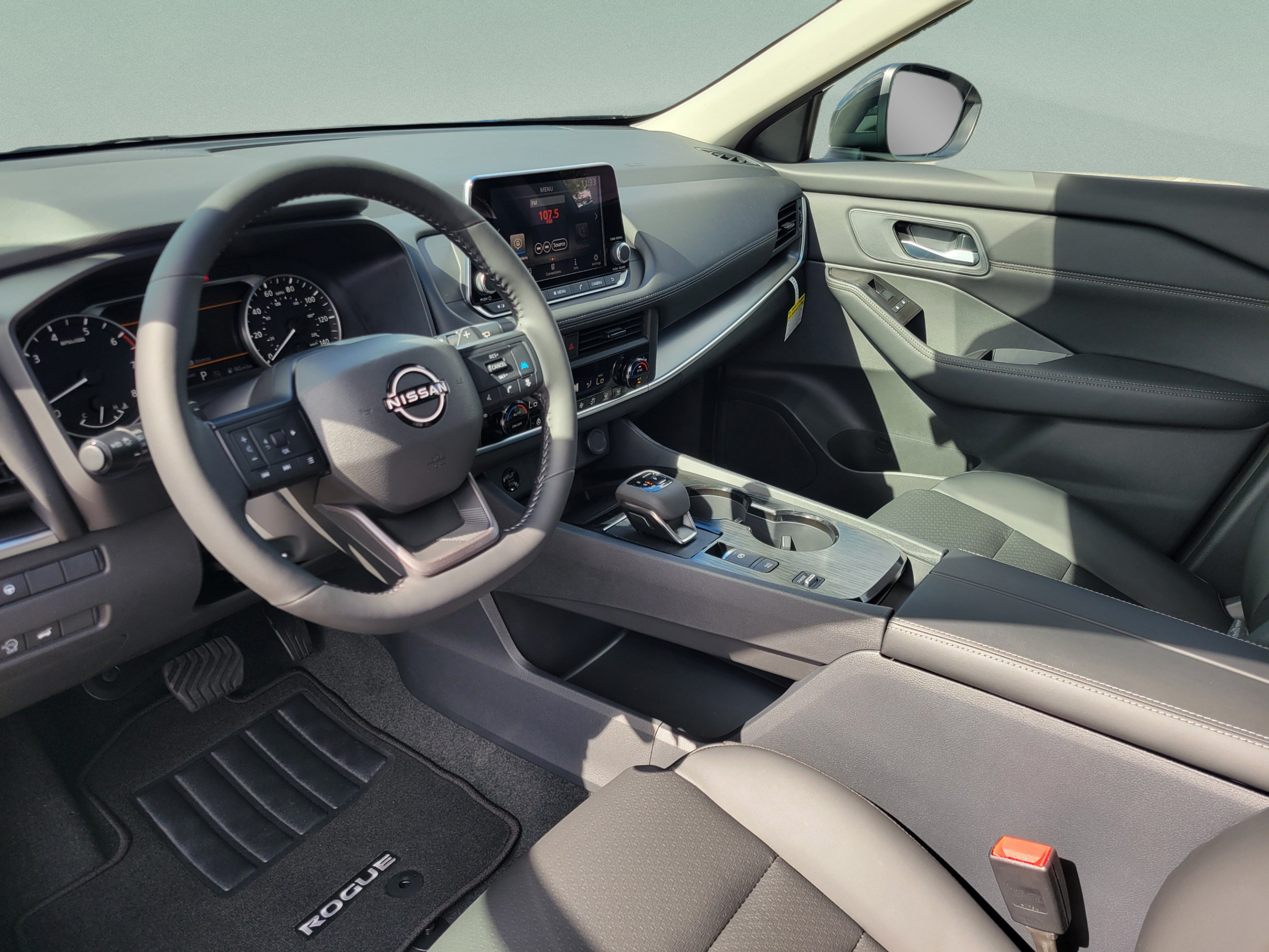 New 2026 Nissan Rogue Dark Armor FWD image 16