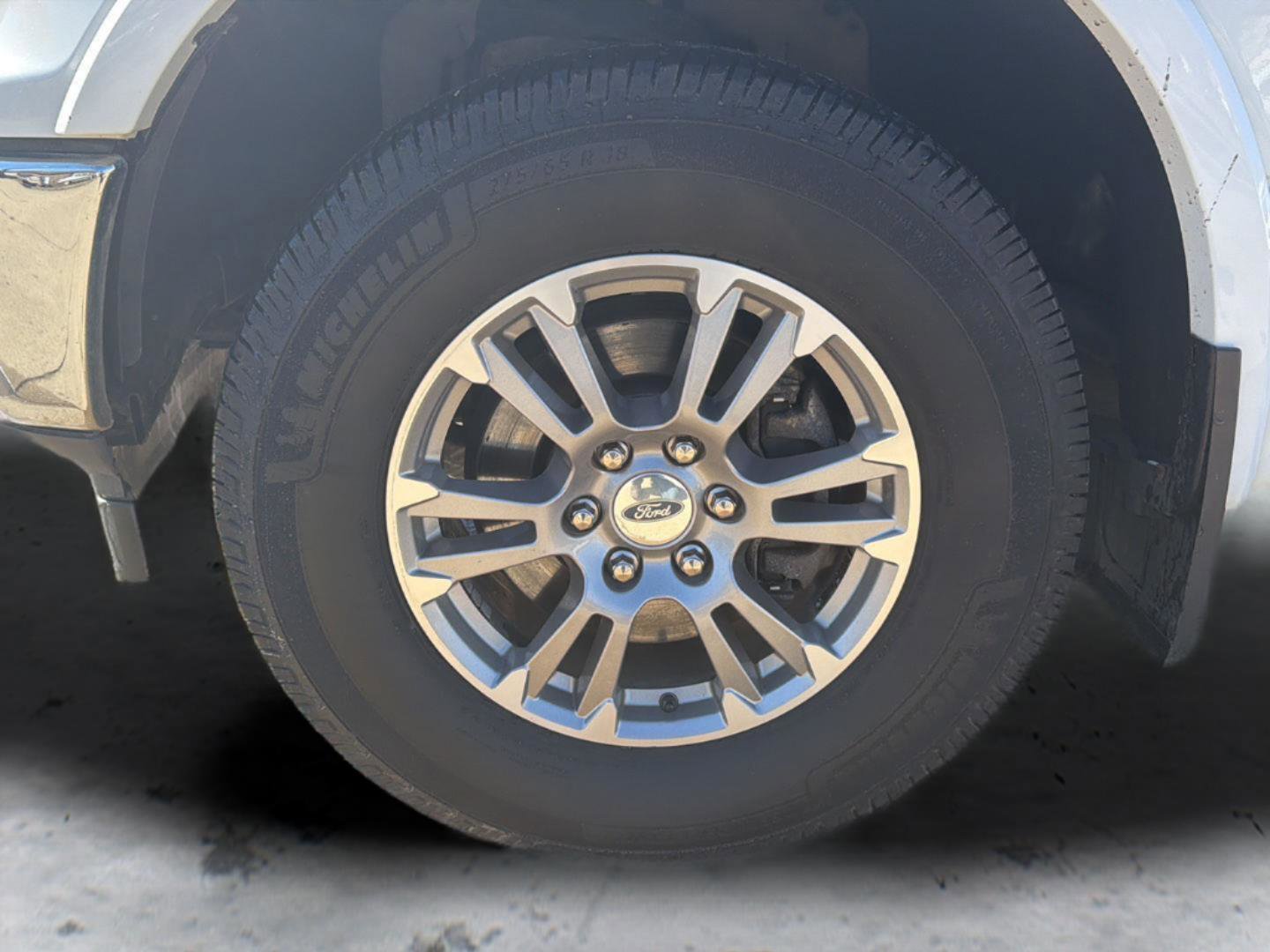 Used 2019 Ford F150 Lariat w/ Equipment Group 501A Mid AWD/4WD image 13