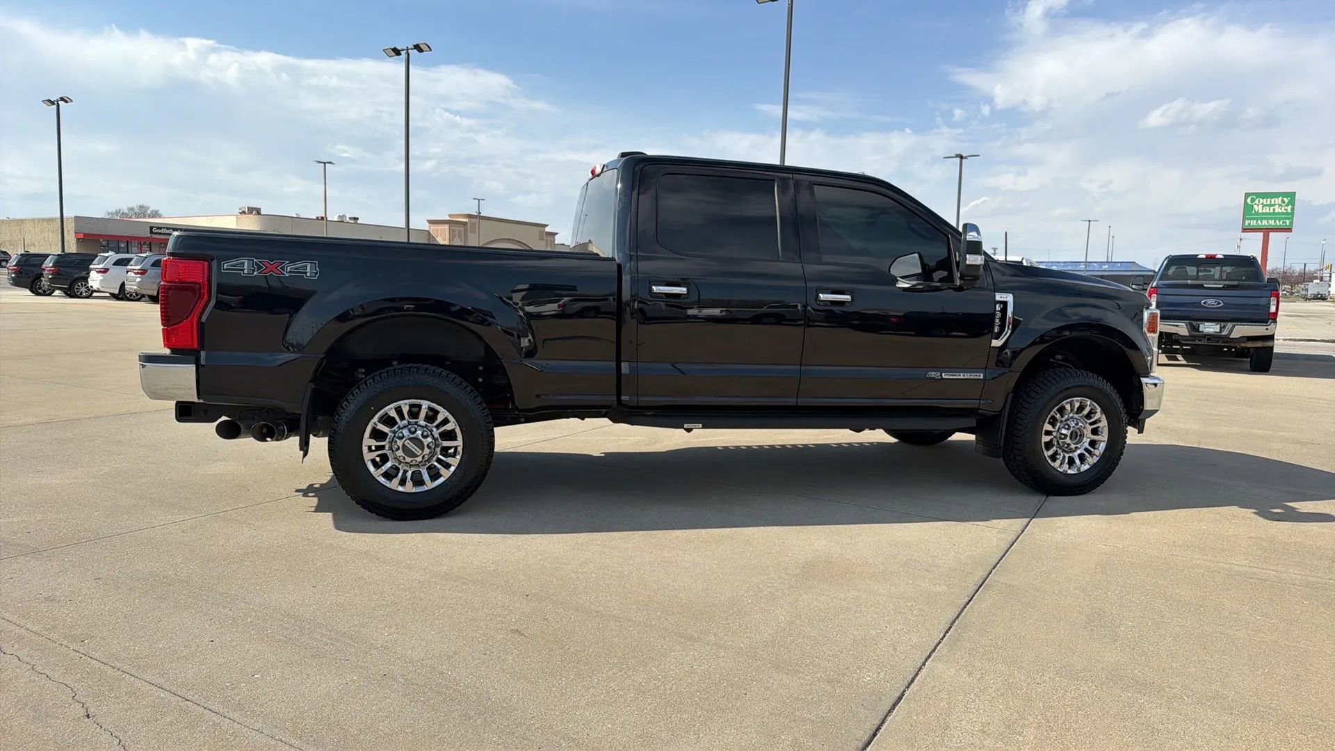 Used 2020 Ford F350 XLT w/ XLT Premium Package AWD/4WD image 24