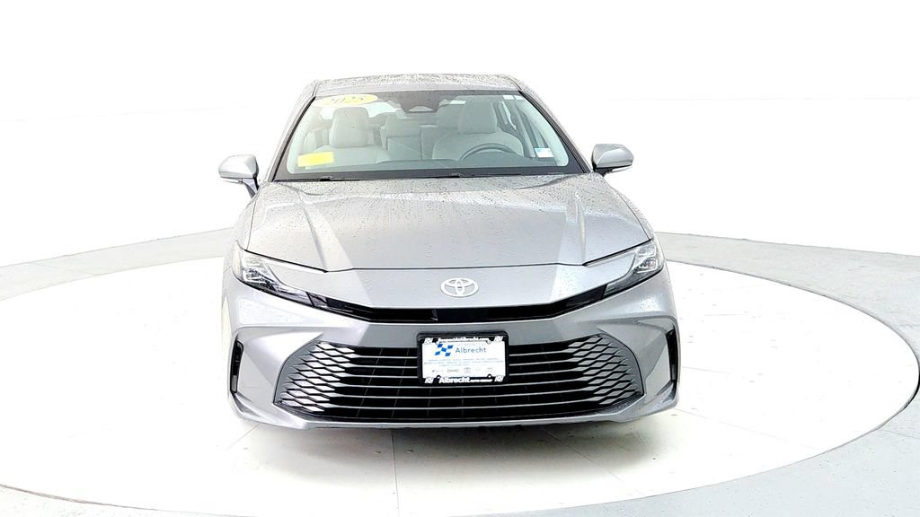 Certified 2025 Toyota Camry XLE AWD/4WD image 8