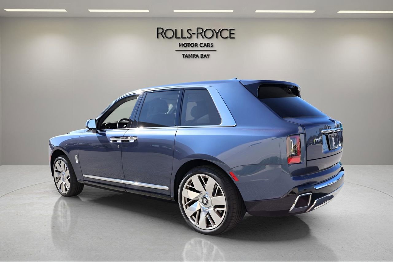 New 2026 Rolls-Royce Cullinan image 6