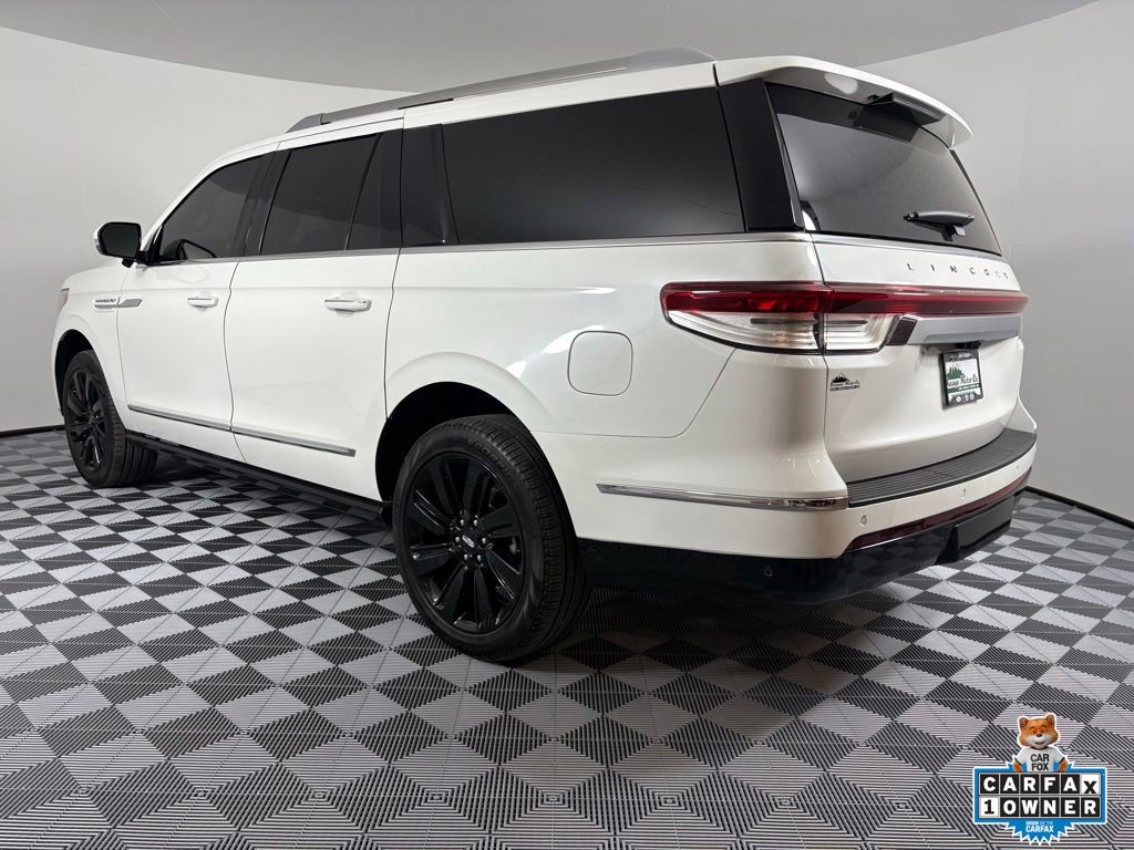 Used 2024 Lincoln Navigator L Reserve AWD/4WD image 12