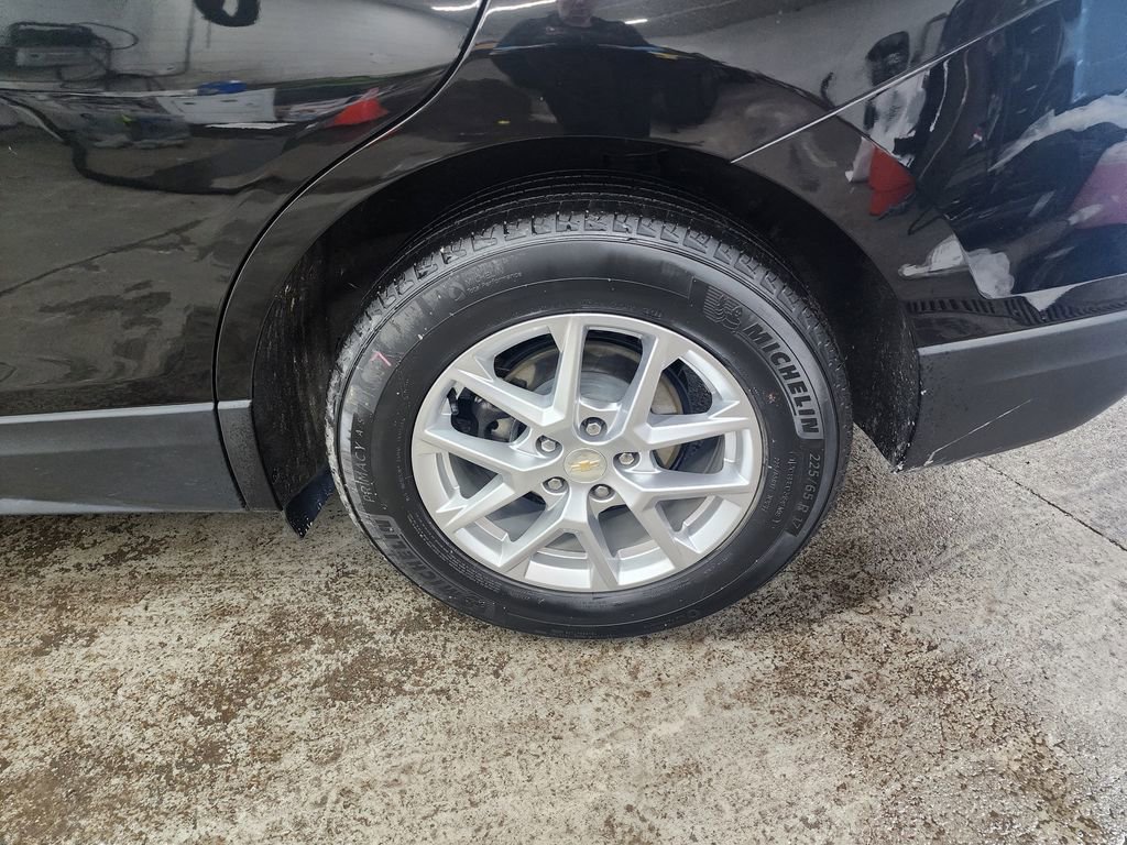 Used 2022 Chevrolet Equinox LT image 42