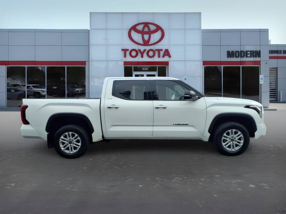 Used 2023 Toyota Tundra SR5 w/ SR5 Premium Package AWD/4WD image 8