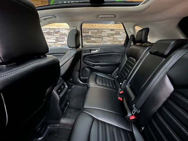 Used 2020 Ford Edge SEL w/ Convenience Package AWD/4WD image 35