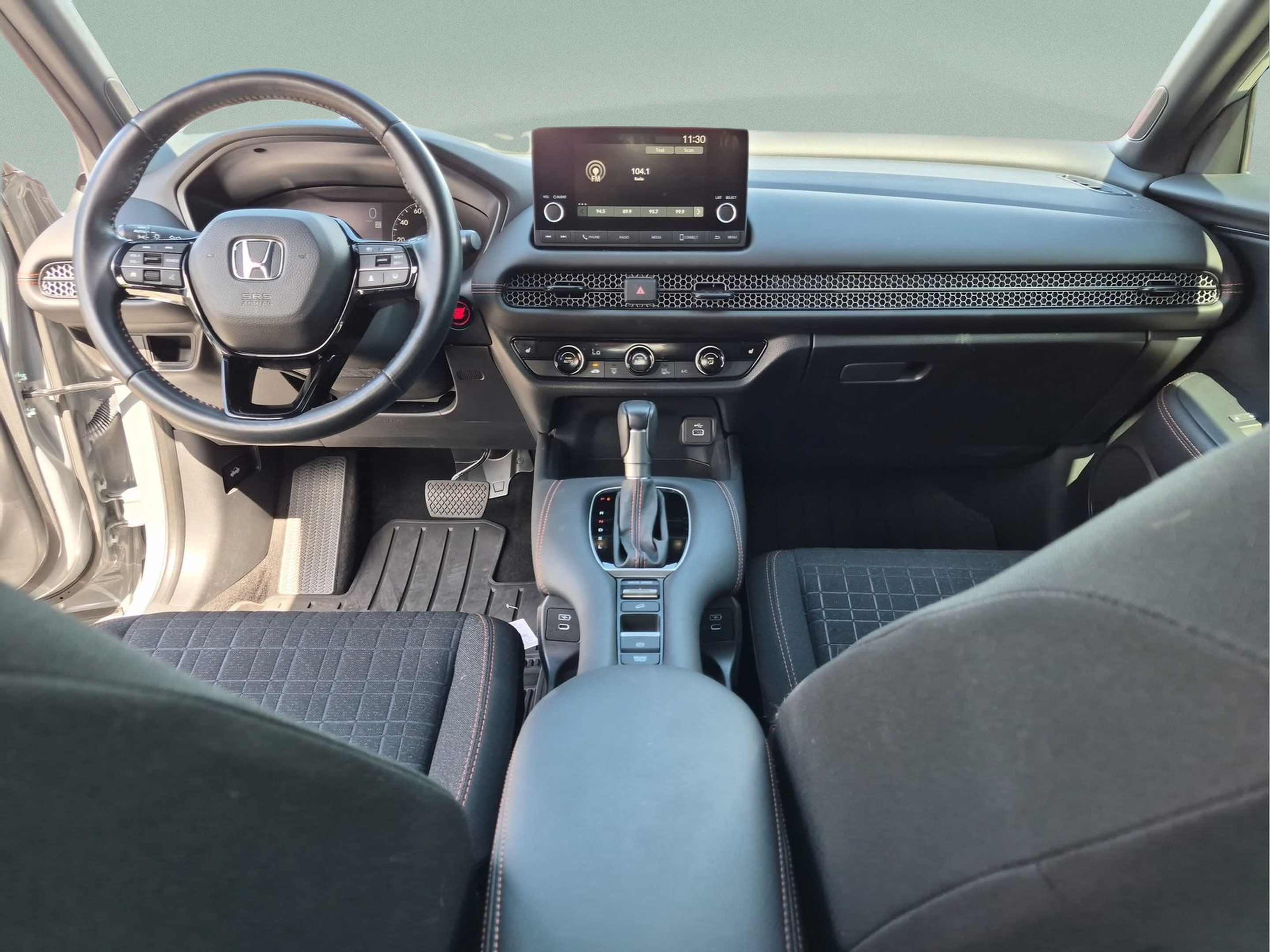 Certified 2025 Honda HR-V Sport image 26